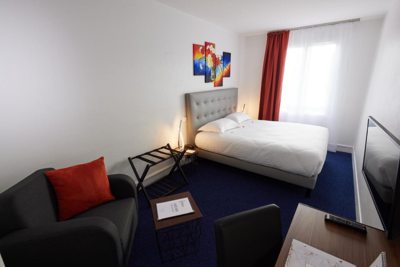 Hotel Le Beffroi Dreux Exterior photo
